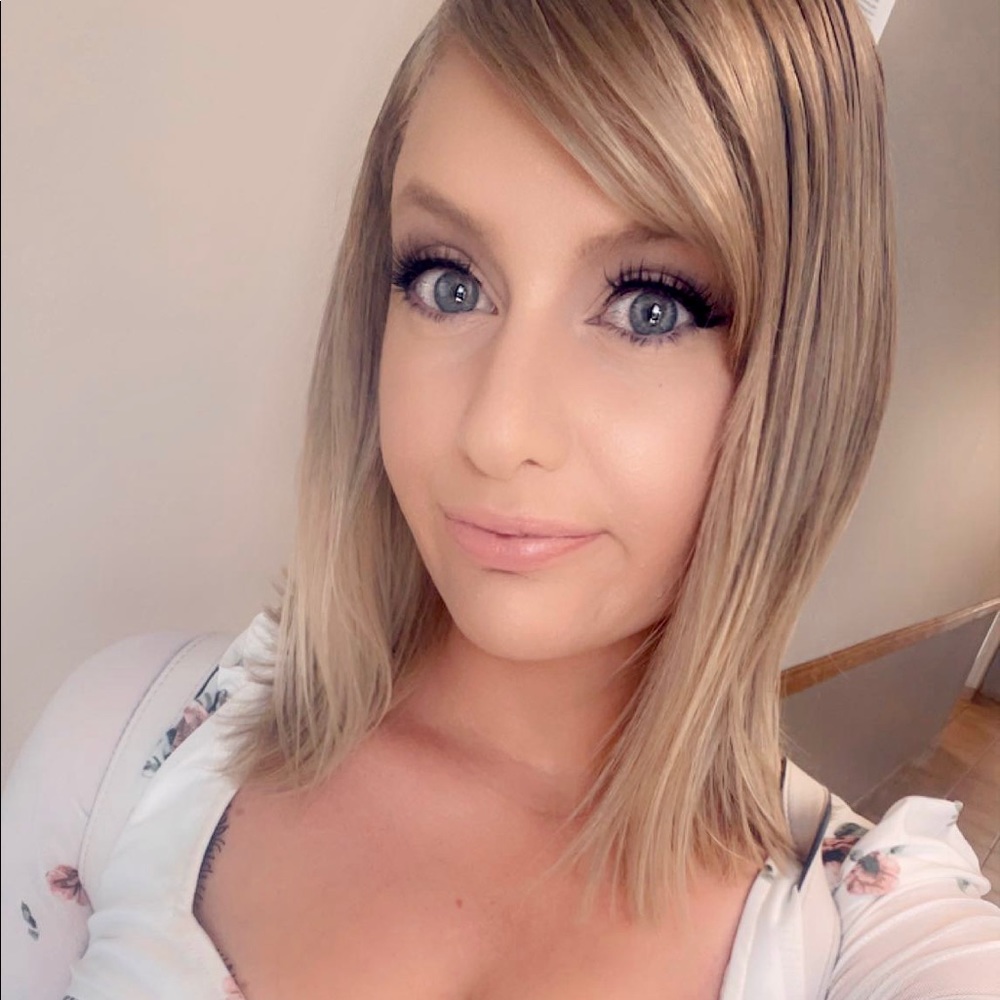 Meet your Posher, Megan